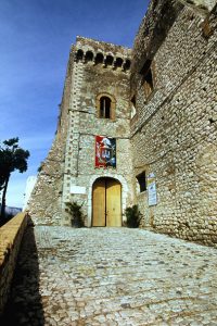 Castello di Minturno, dove fu ospite nel 1272 San Tommaso d'Aquino