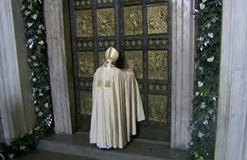 Papa Francesco chiude la porta santa